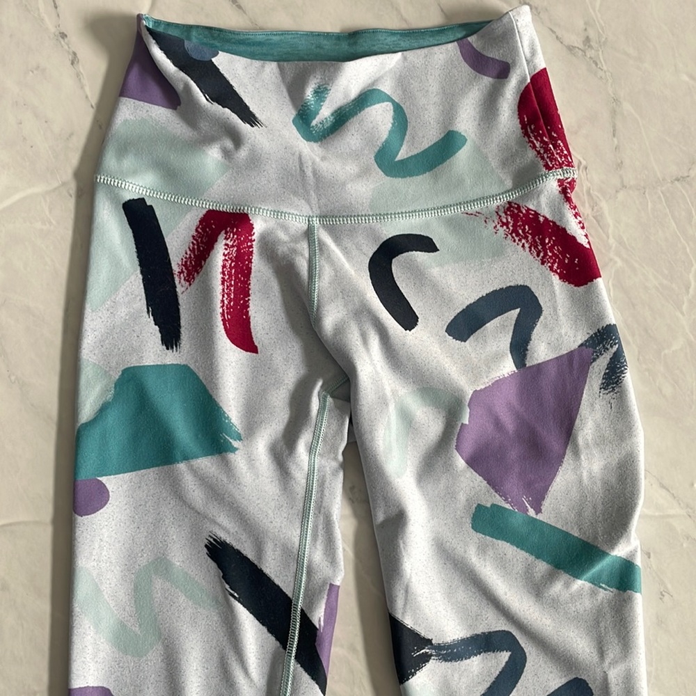 Peloton capri leggings